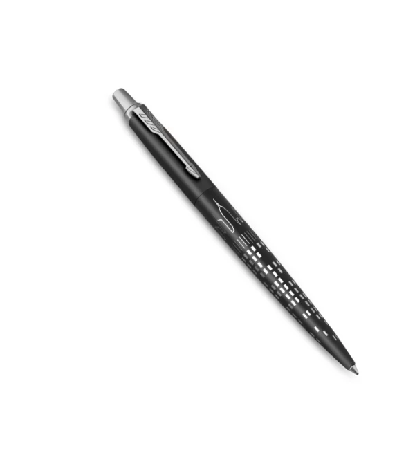 Limitirano izdanje Parker Jotter olovke s laserski urezanim neboderima New Yorka. Limitirano izdanje Parker Jotter olovke s laserski urezanim neboderima New Yorka.